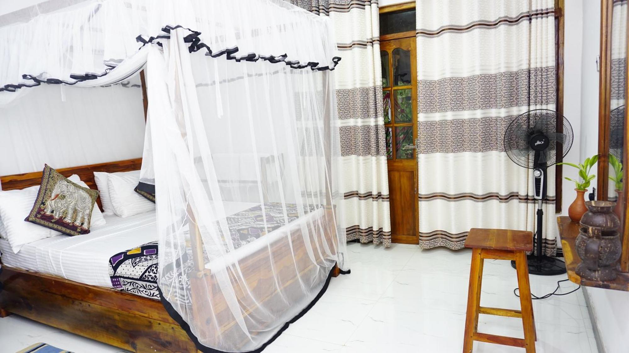 Namal Homestay Сігірія Екстер'єр фото